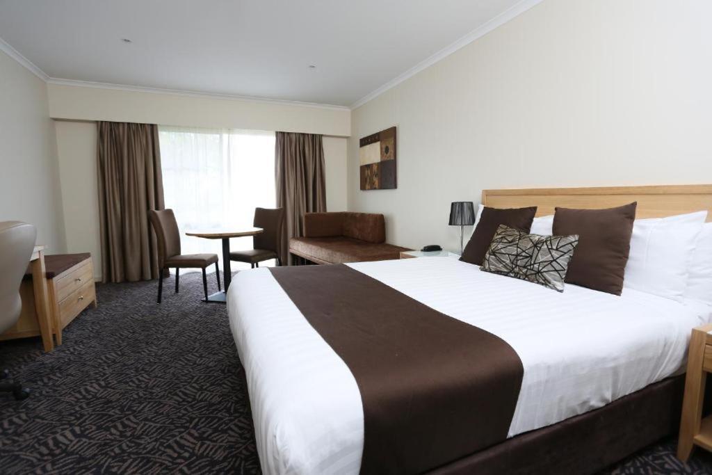 Best Western Plus Hovell Tree Inn Albury Exterior photo