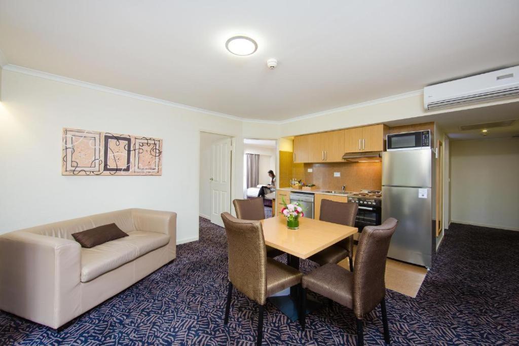 Best Western Plus Hovell Tree Inn Albury Exterior photo