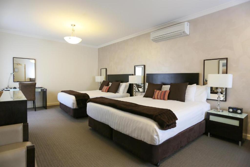 Best Western Plus Hovell Tree Inn Albury Exterior photo